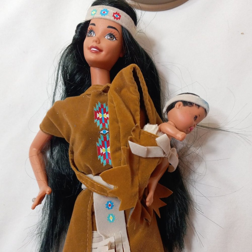 Native American Barbie Dolls Lot of 5 with stands - Picture 5 of 15